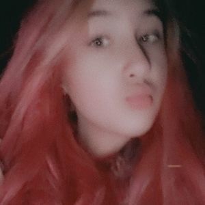 Meet your Posher, Alexia